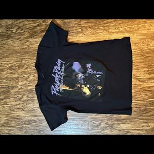 Boohoo T-shirt size oversized Medium color Black/purple